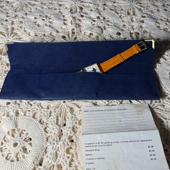 Vintage Axcess Sun and Moon Phase Watch with Blue Velvet pouch and Labeling. - Picture 7 of 8